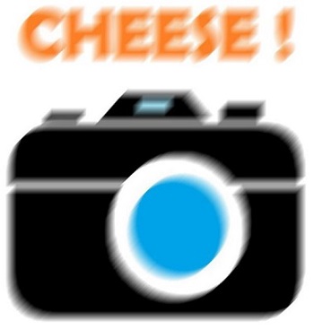 Verschwommener Fotoapparat mit Text Cheese